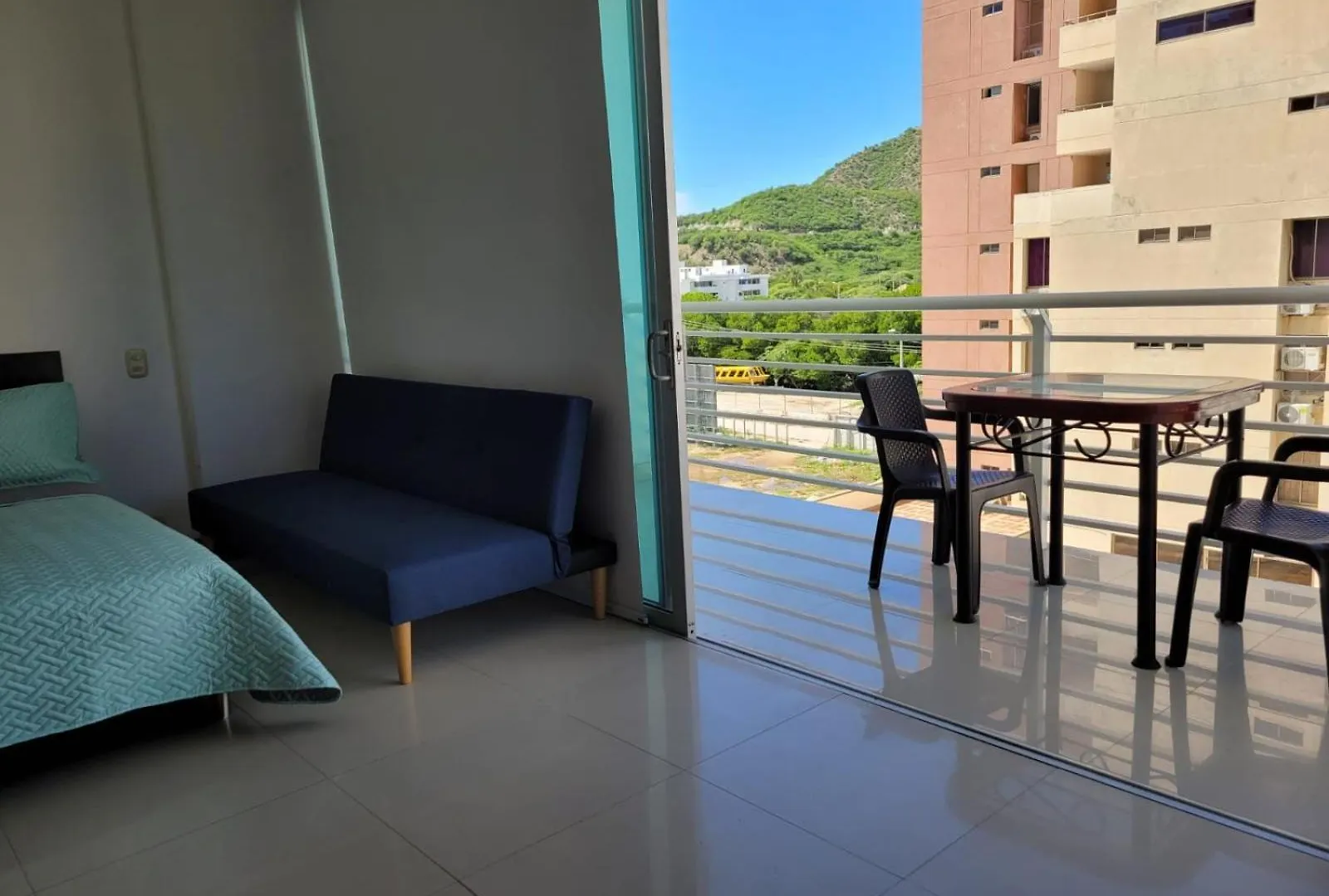 Apartamento Tipo Loft, Edificio Platino Gaira Colombia
